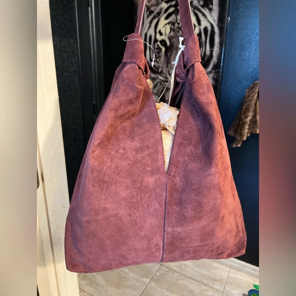 🍷Divina Firenze Gorgeous Wine Genuine Suede Leather Slouchy Hobo Bag 🍷NWT - Picture 17 of 17